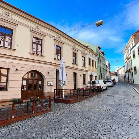 Penzion U Radnice , Byt 5 Znojmo Extérieur photo